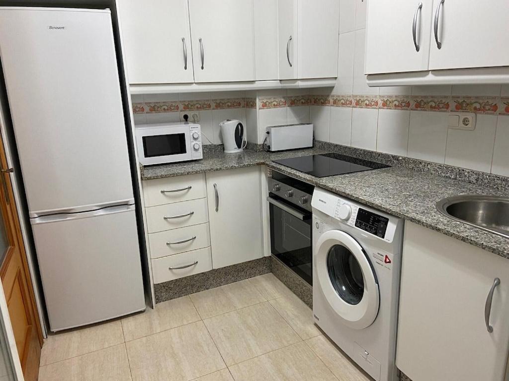 A Stunning 2 Bedroom Apartment 5 Min Walk To The Beautiful Beaches Of Vera Playa Playas de Vera 外观 照片